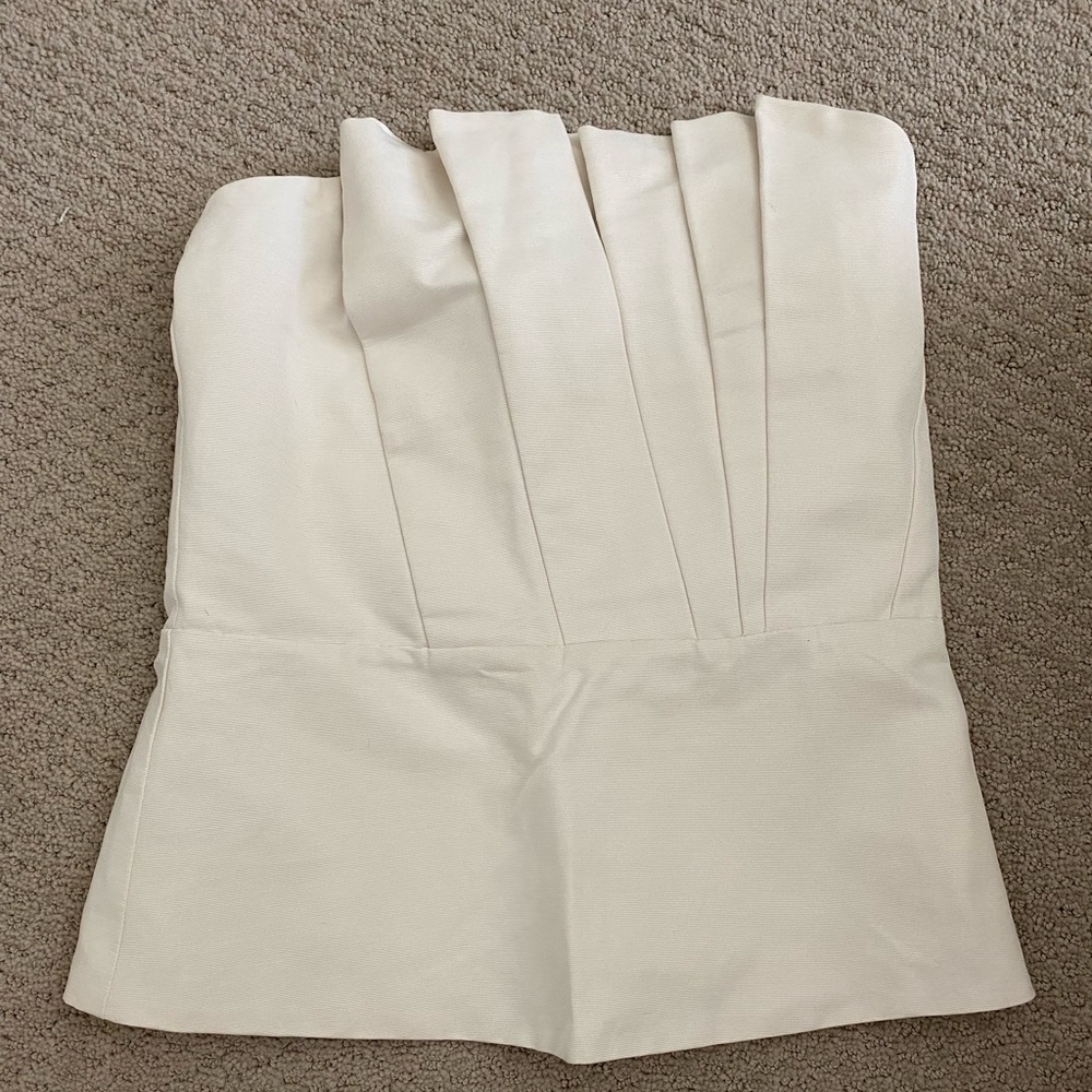 Super cute ivory strapless top